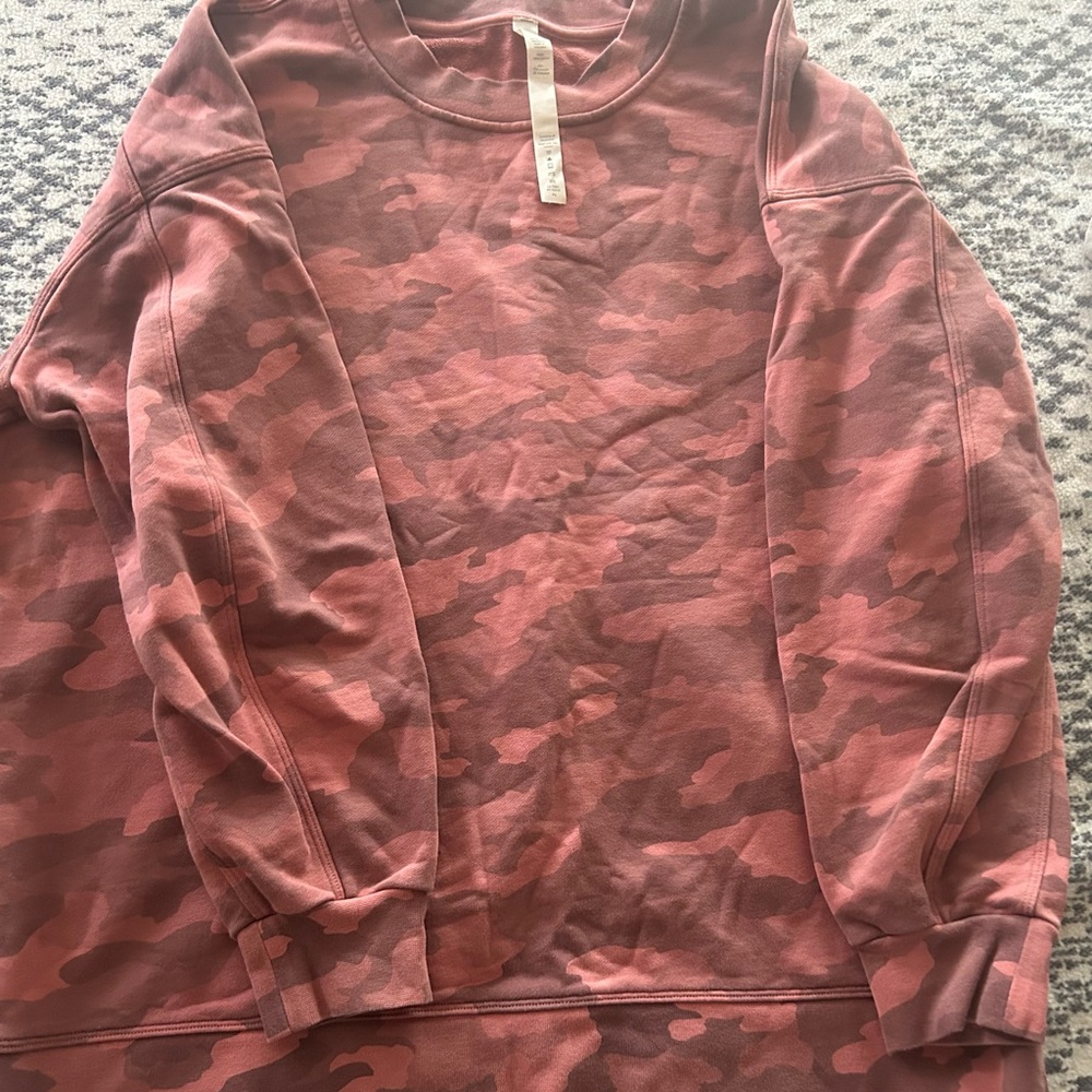 Lululemon perfectly oversized crew